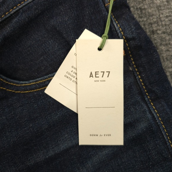 American Eagle Jeans Mens 29x31 Dark Wash Denim Classic Selvedge Button Fly Prep - Picture 3 of 16